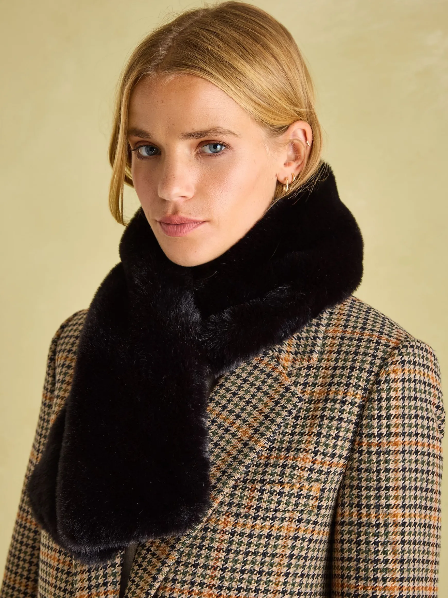 Callcott Black Faux Fur Scarf