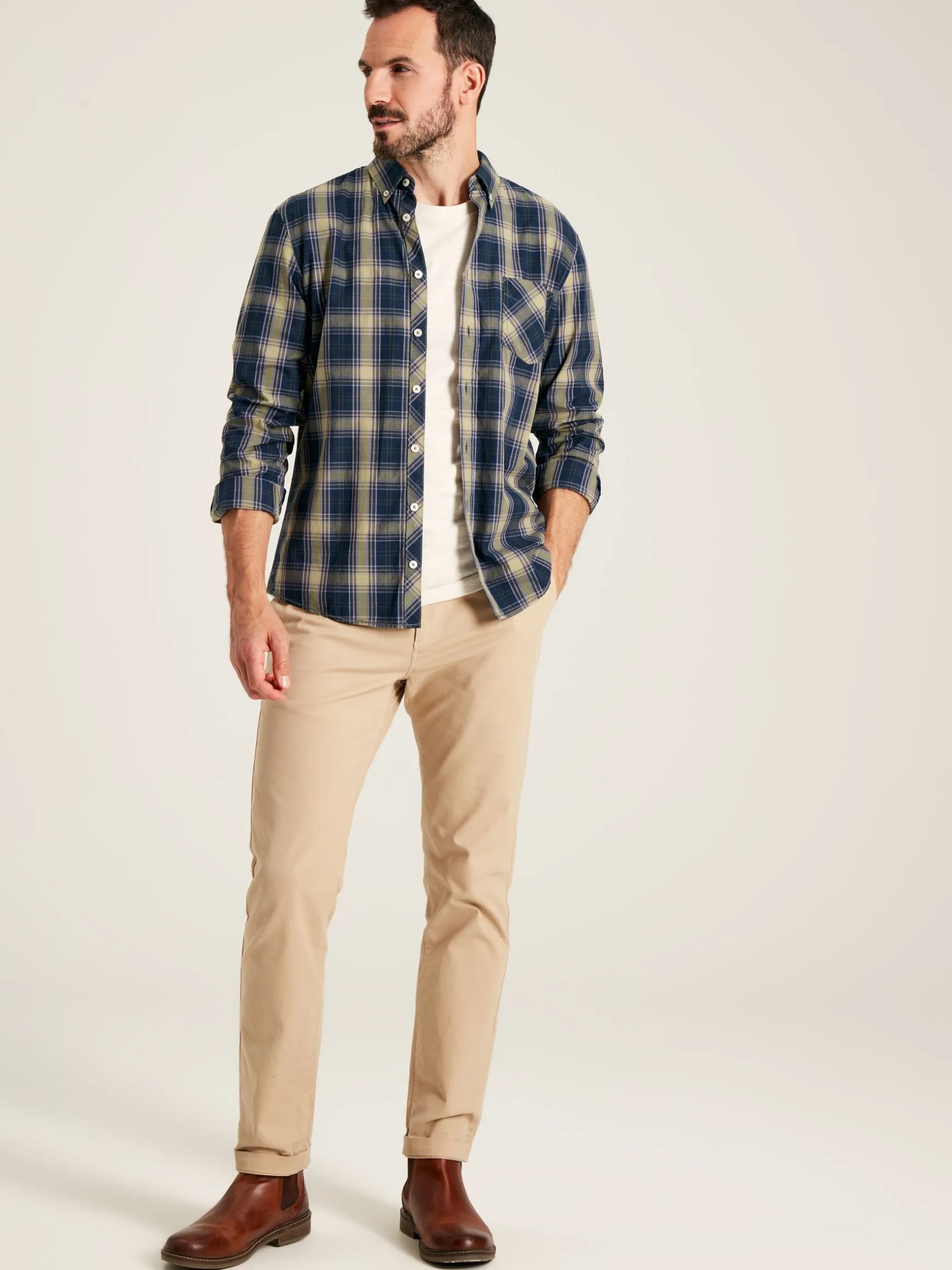 Flynn White Graphic Tee-Graphic Jersey T-Shirt