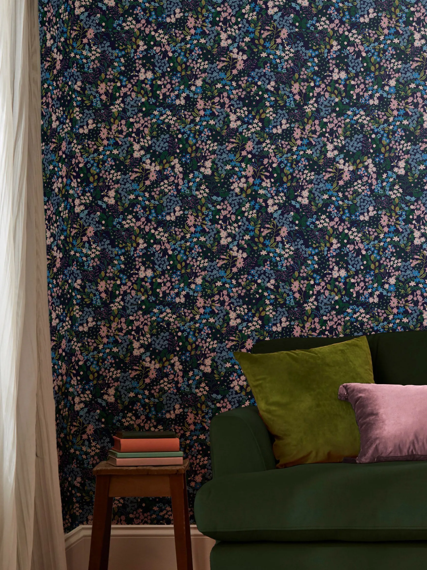Garden Greens Gilmorton Ditsy 10M Wallpaper