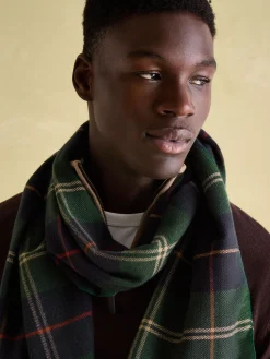 Langtree Green & Navy Scarf