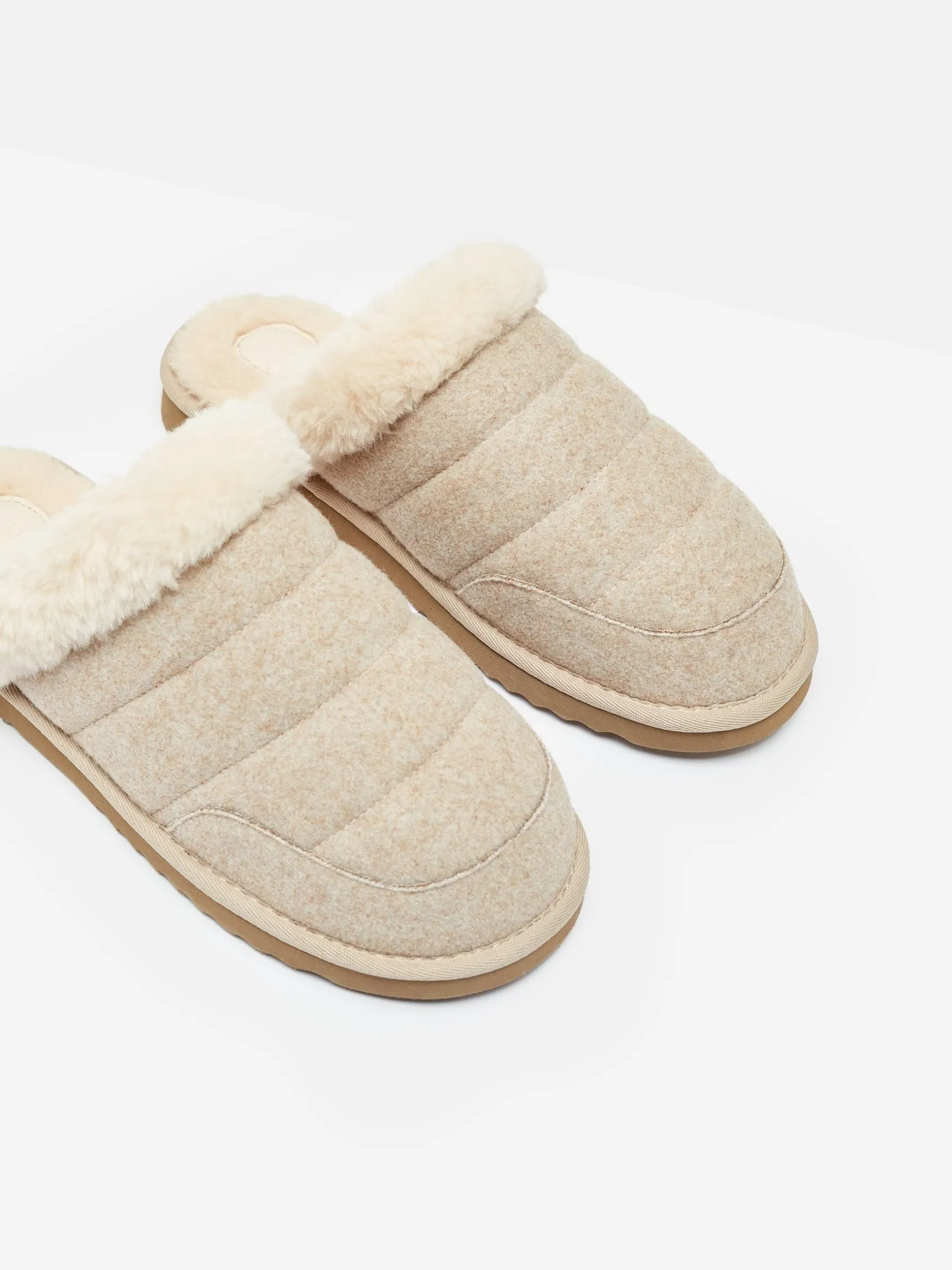 Lazydays Oatmeal Fleece Lined Slippers