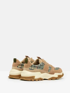 Trek Natural Check Trainers